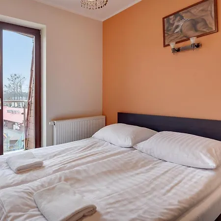 Klif Centrum Jastrzebia Gora