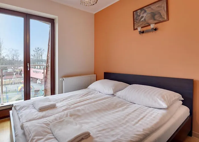 Klif Centrum Jastrzebia Gora